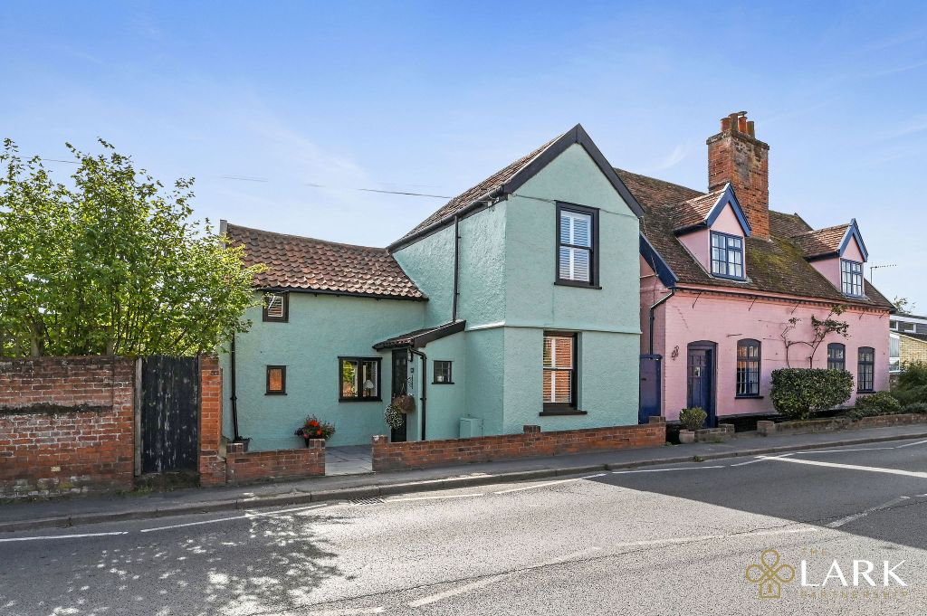 Property photo 1 of 21 Pt-Lark-44Stationrd-33