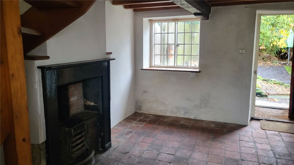 Property photo 3 of 7 Picture 3