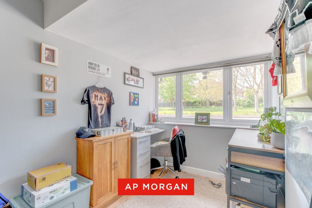 Property photo 3 of 15 Picture No. 12