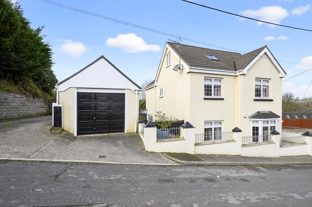 Property photo 1 of 22