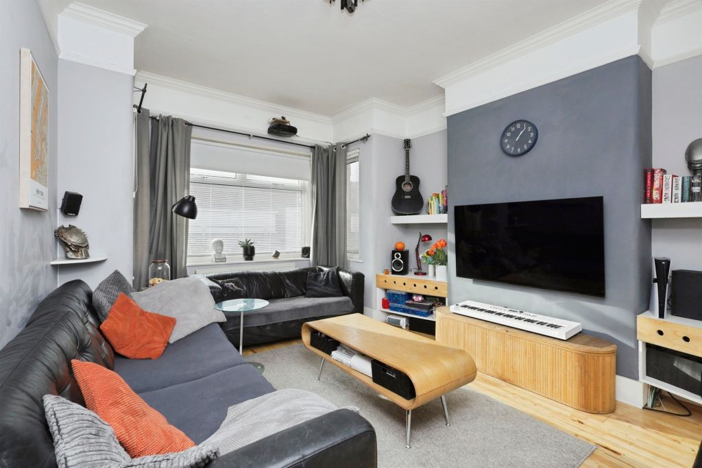 Property photo 2 of 14