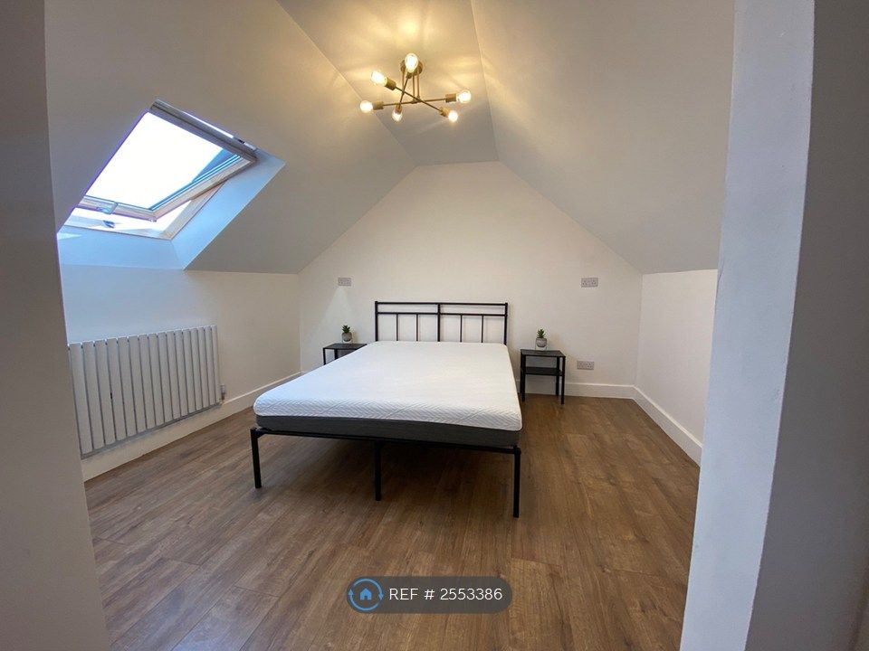 Property photo 1 of 4 Studio Room