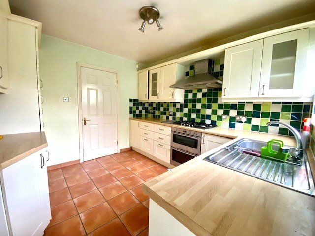 Property photo 2 of 19 Picture No. 29