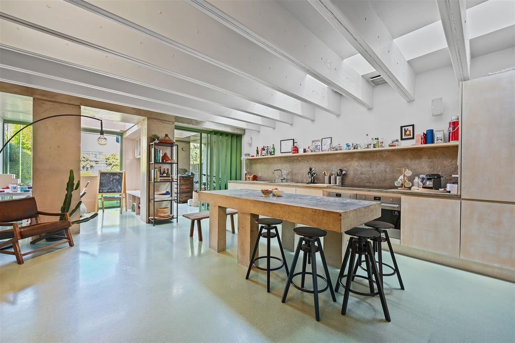Property photo 2 of 16 Ar - Goldsmiths Avenue11.Jpg