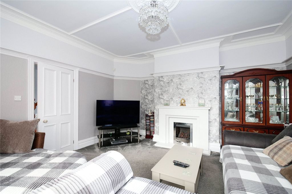 Property photo 2 of 24 Picture No. 08