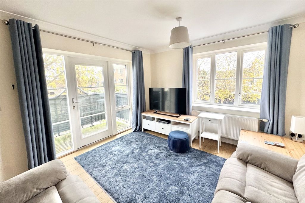 Property photo 2 of 10 Picture No. 21