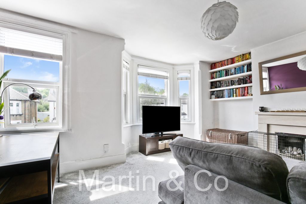Property photo 1 of 13 1719551877 - 203 Brighton Road, Cr2 - 6