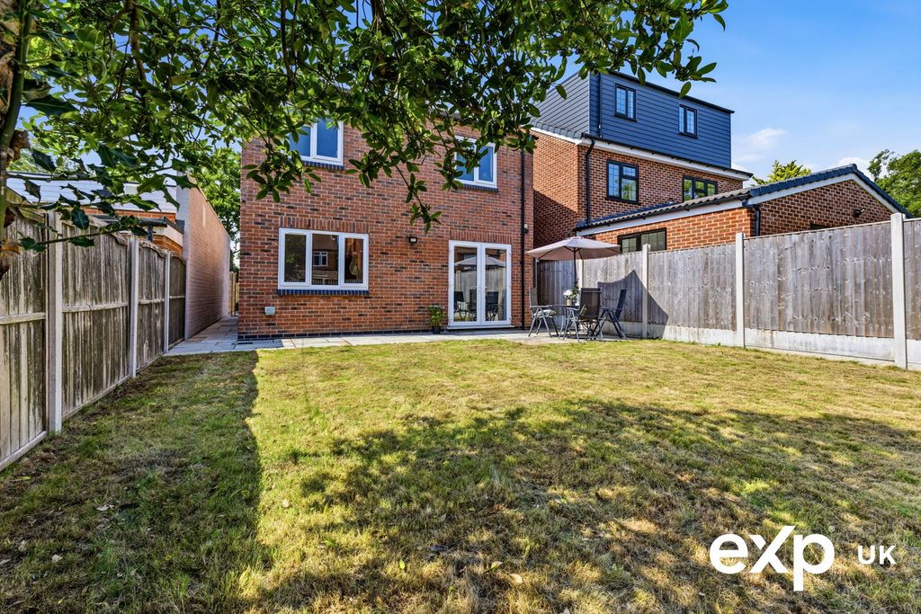 Property photo 1 of 35