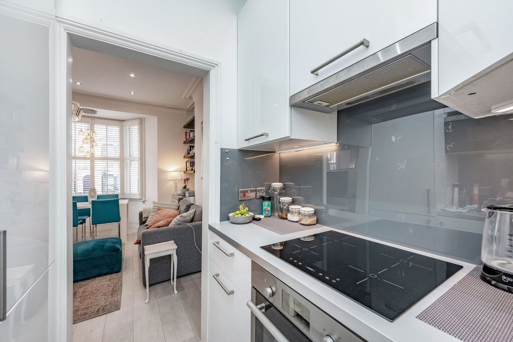 Property photo 3 of 9 Picture No. 04