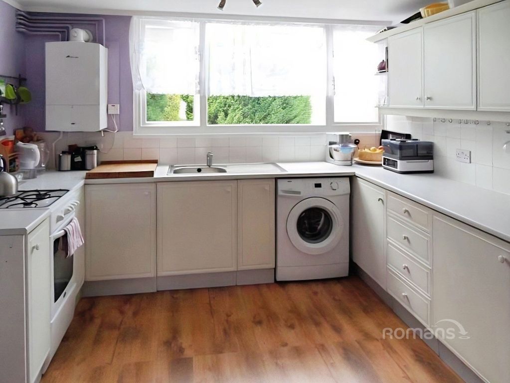 Property photo 3 of 9 Pbox-Img.Jpg