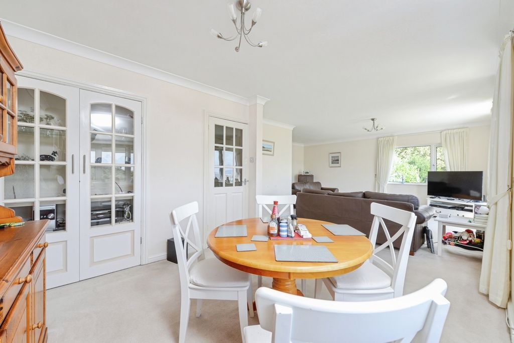 Property photo 3 of 23 Pbox-Img.Jpg