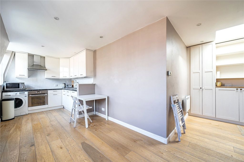 Property photo 3 of 13 Picture No. 28