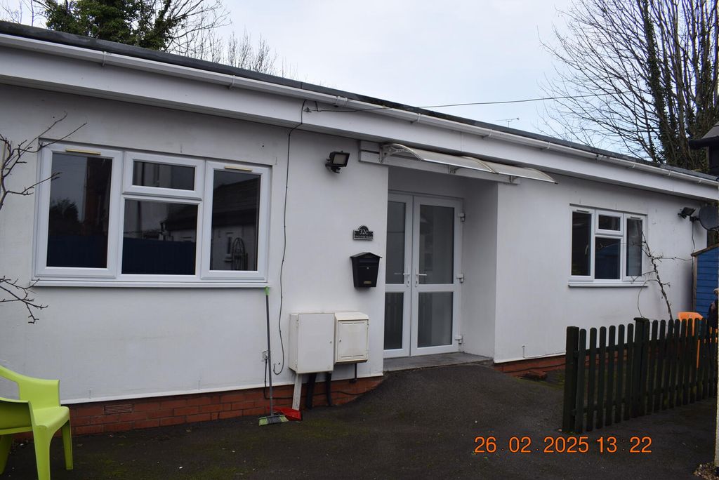 Property photo 1 of 8 Front (Exterior)