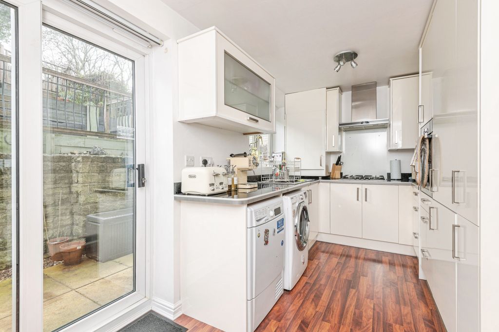 Property photo 2 of 15 Kitchen