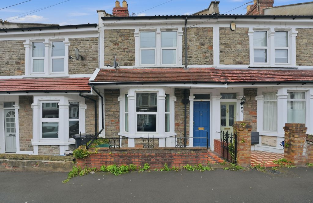 Property photo 1 of 24