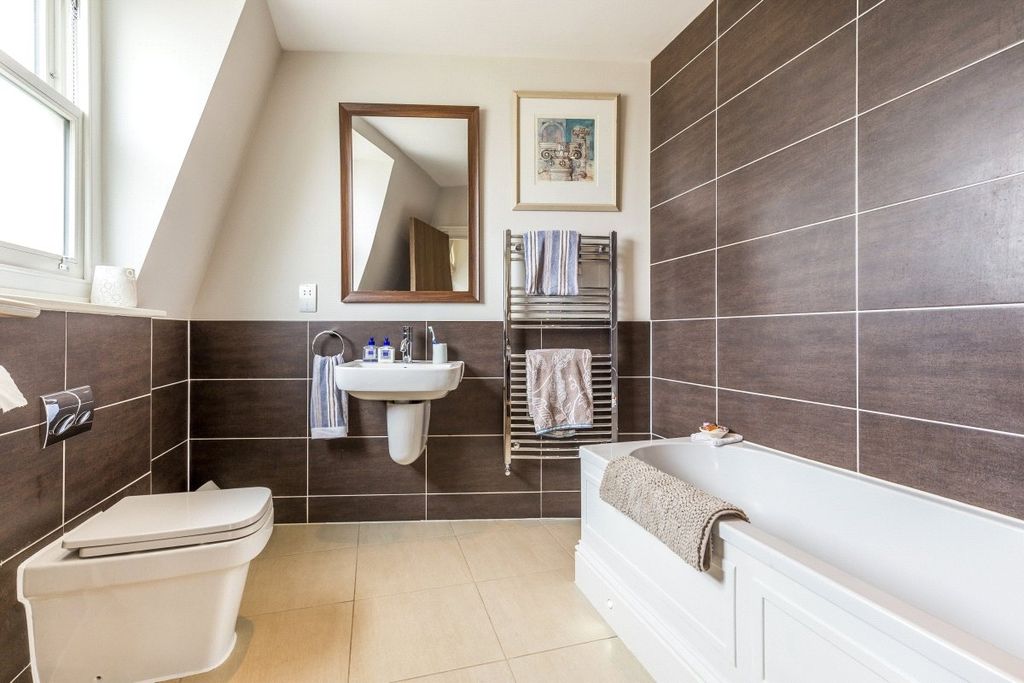 Property photo 3 of 6 Picture No. 04