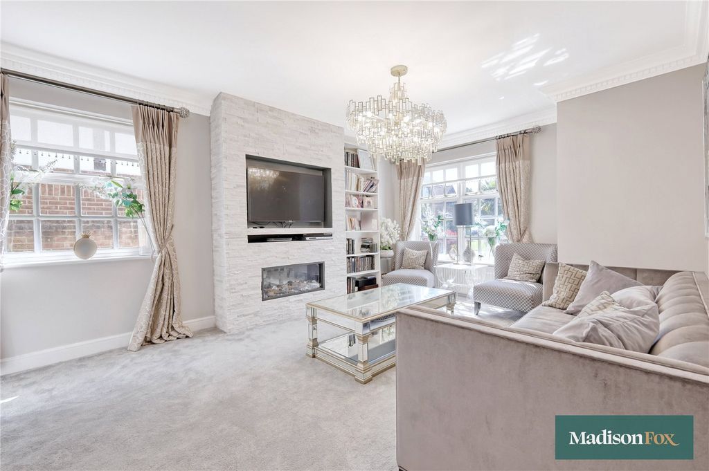Property photo 3 of 47 Picture No. 78