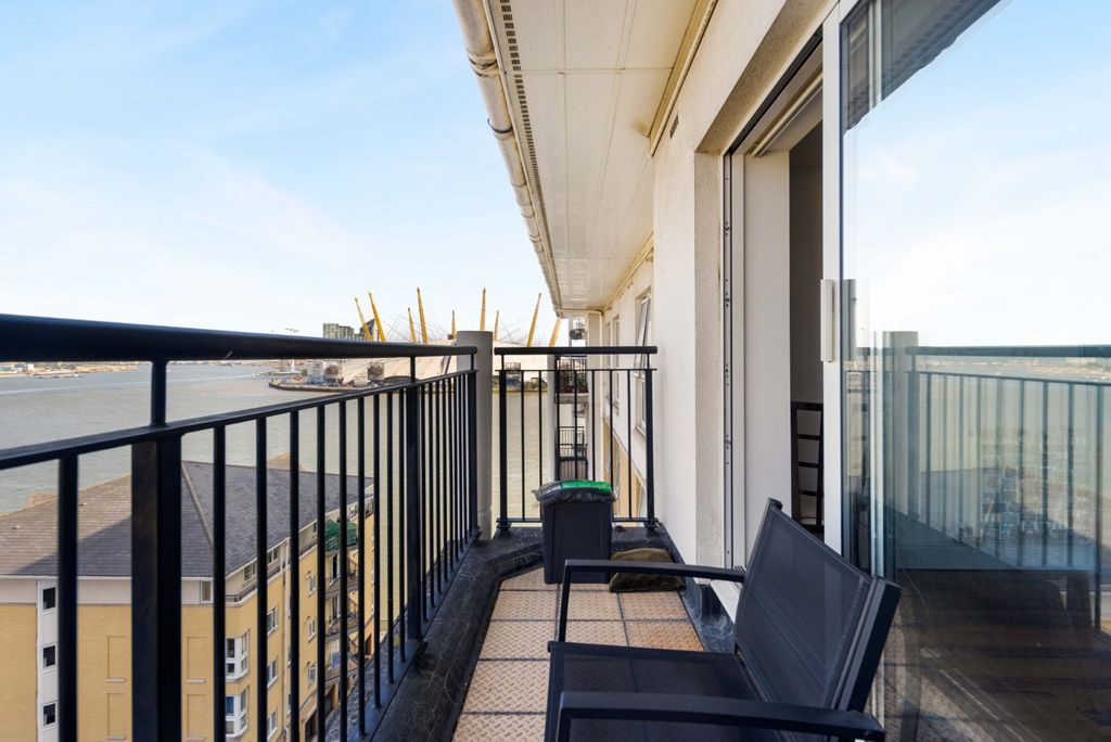 Property photo 2 of 3 Balcony