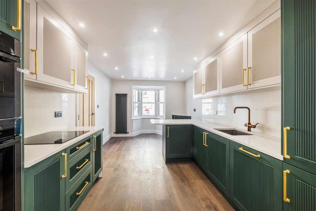Property photo 2 of 22 2 Upper Sudeley Street -2.Jpg