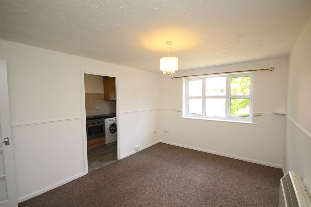 Property photo 3 of 7