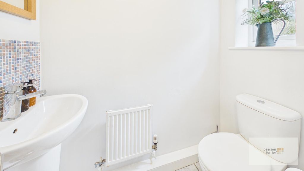 Property photo 3 of 16 WC