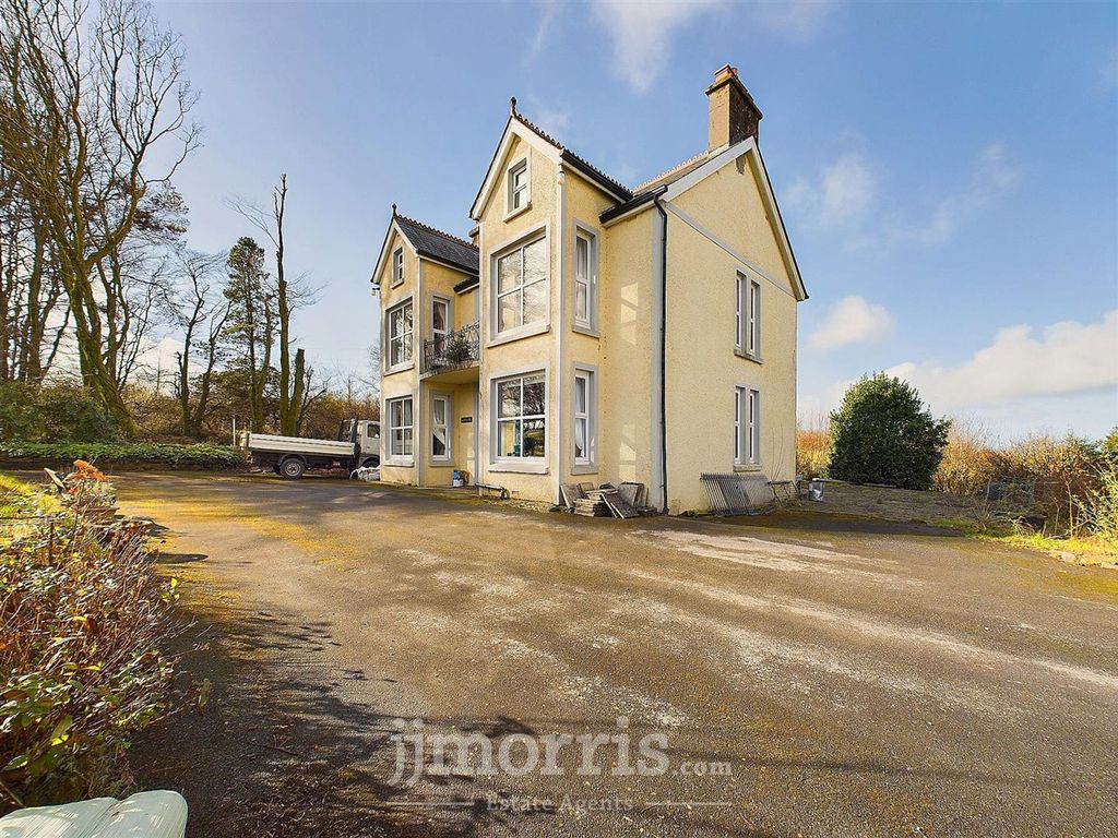 Property photo 2 of 52 Cam03686G0-Pr0256-Still004.Jpg