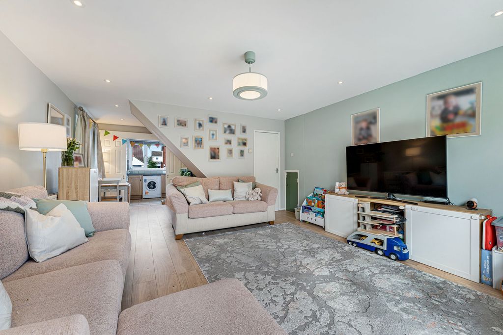 Property photo 3 of 19