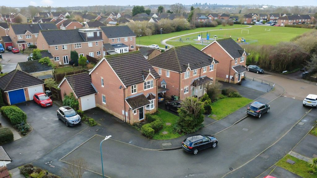 Property photo 3 of 19