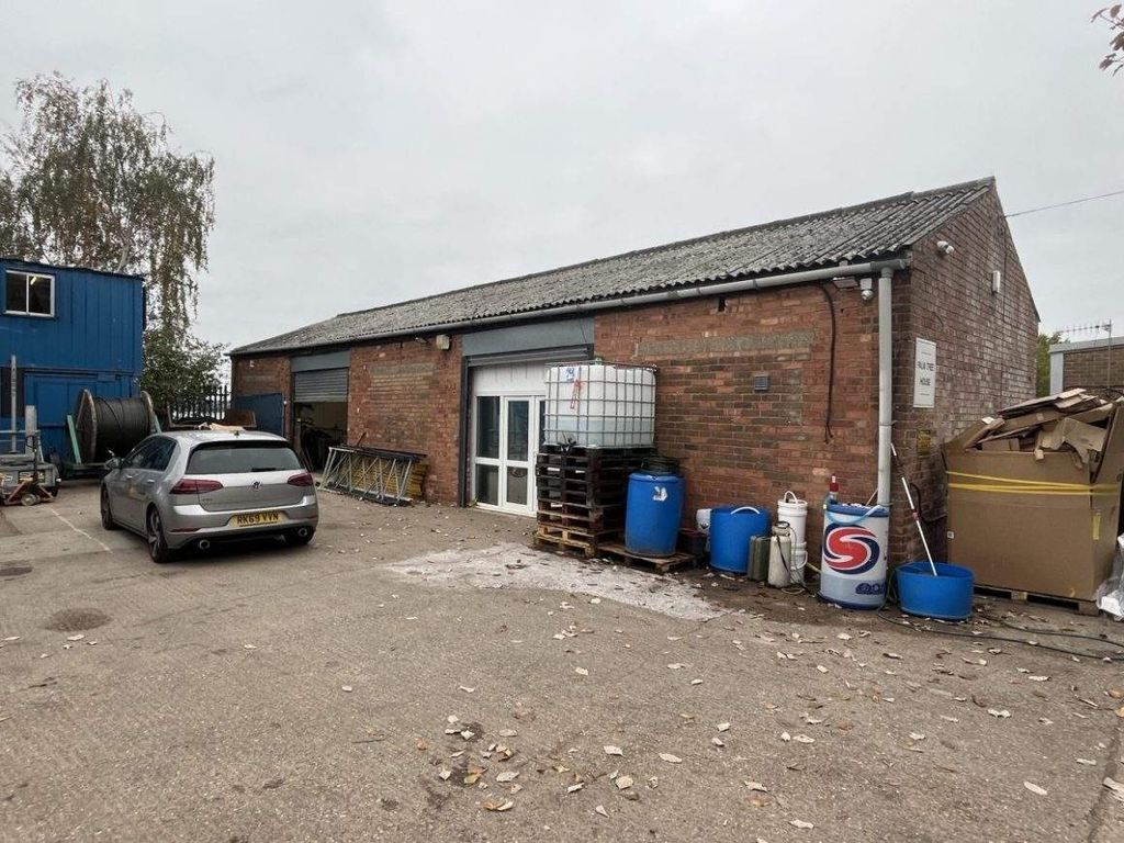 Property photo 1 of 6