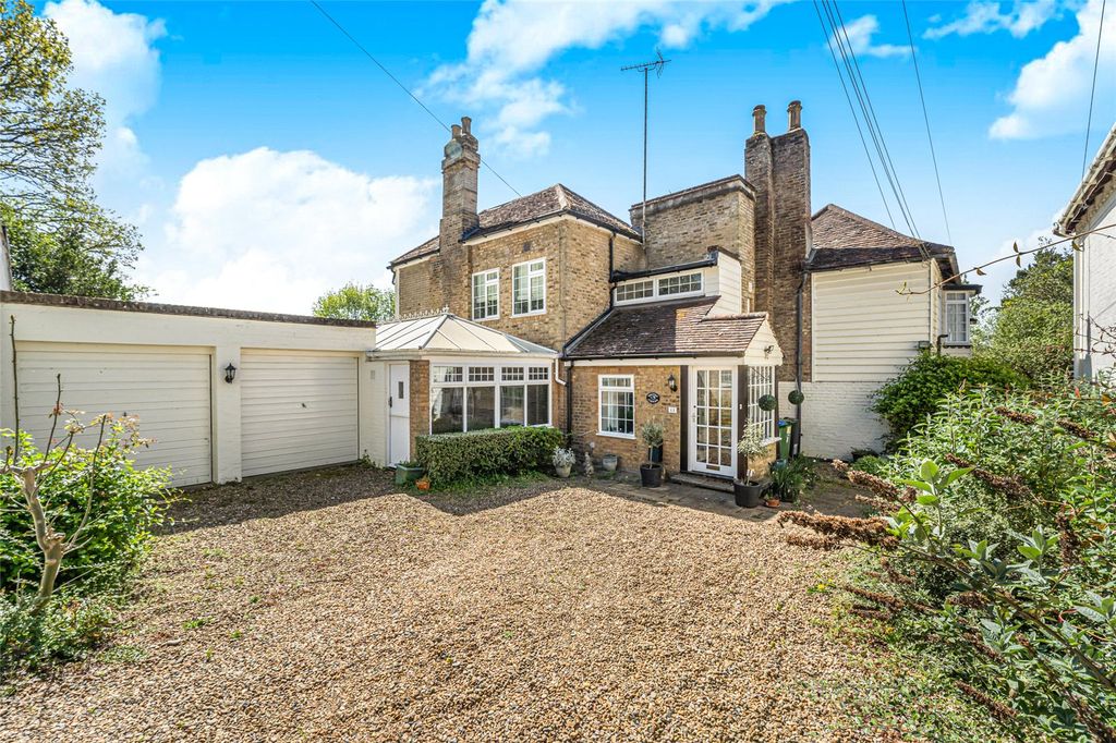 Property photo 1 of 34 Picture No. 19