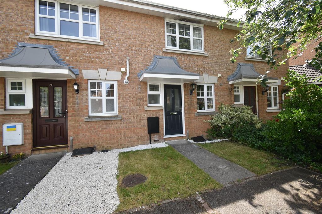 Property photo 1 of 16 Front