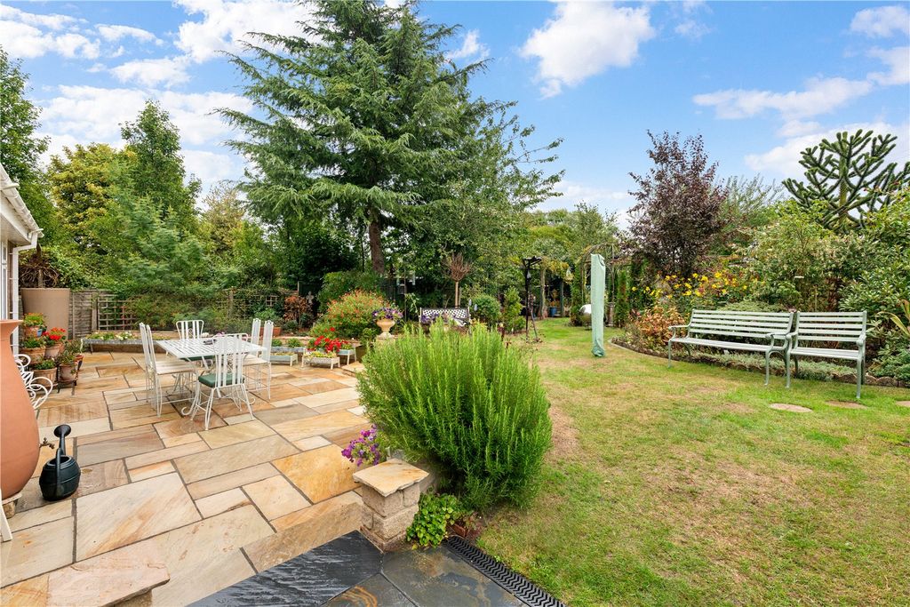 Property photo 2 of 23 Picture No. 05