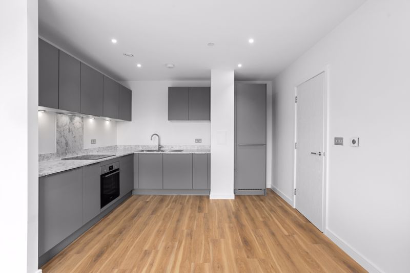 Property photo 2 of 11 Photo 3