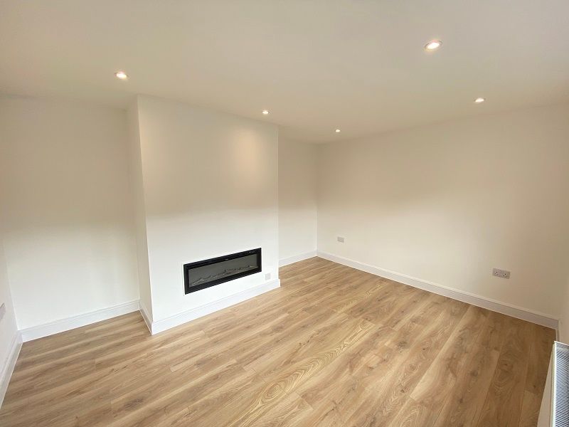 Property photo 2 of 10 Lounge