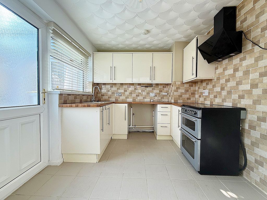 Property photo 2 of 23 Kitchen-Diner