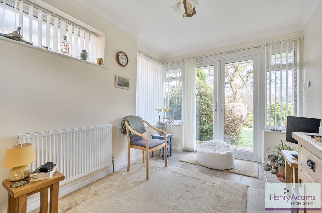 Additional image 11 of 3 bed detached bungalow for saleRother Close, Petersfield GU31