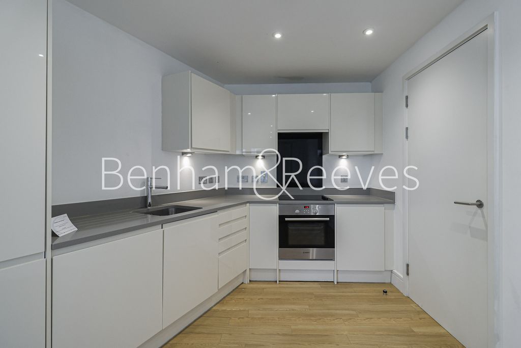 Property photo 2 of 12