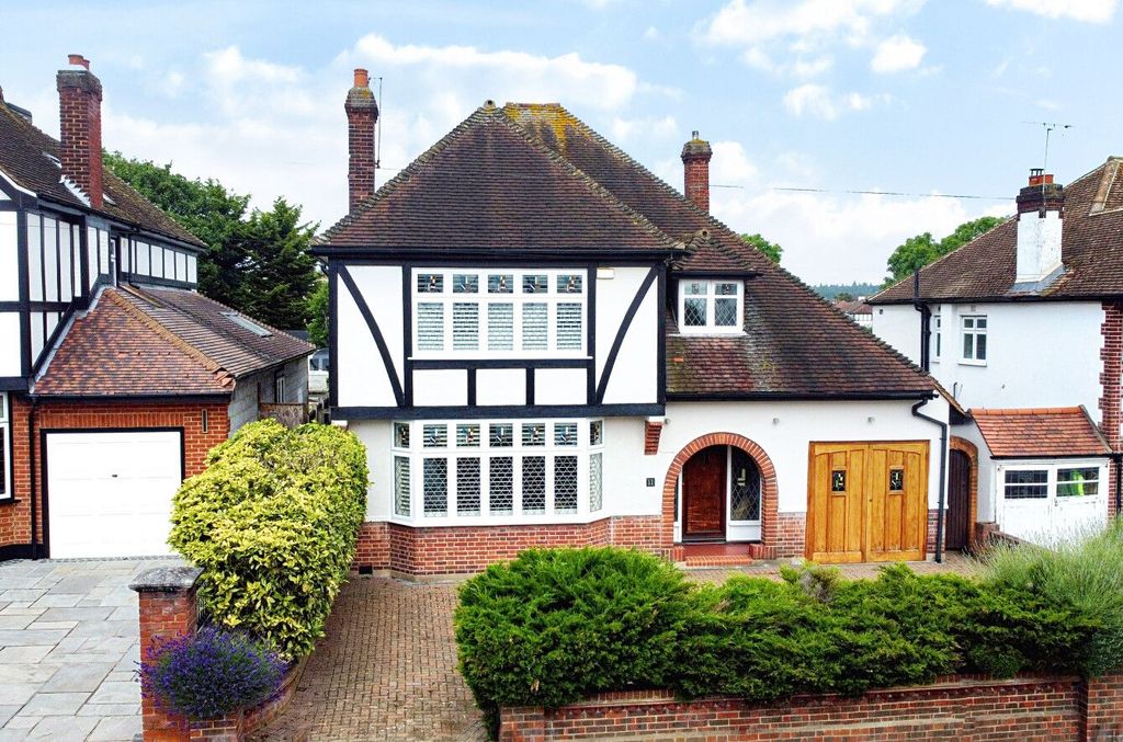 Property photo 1 of 30