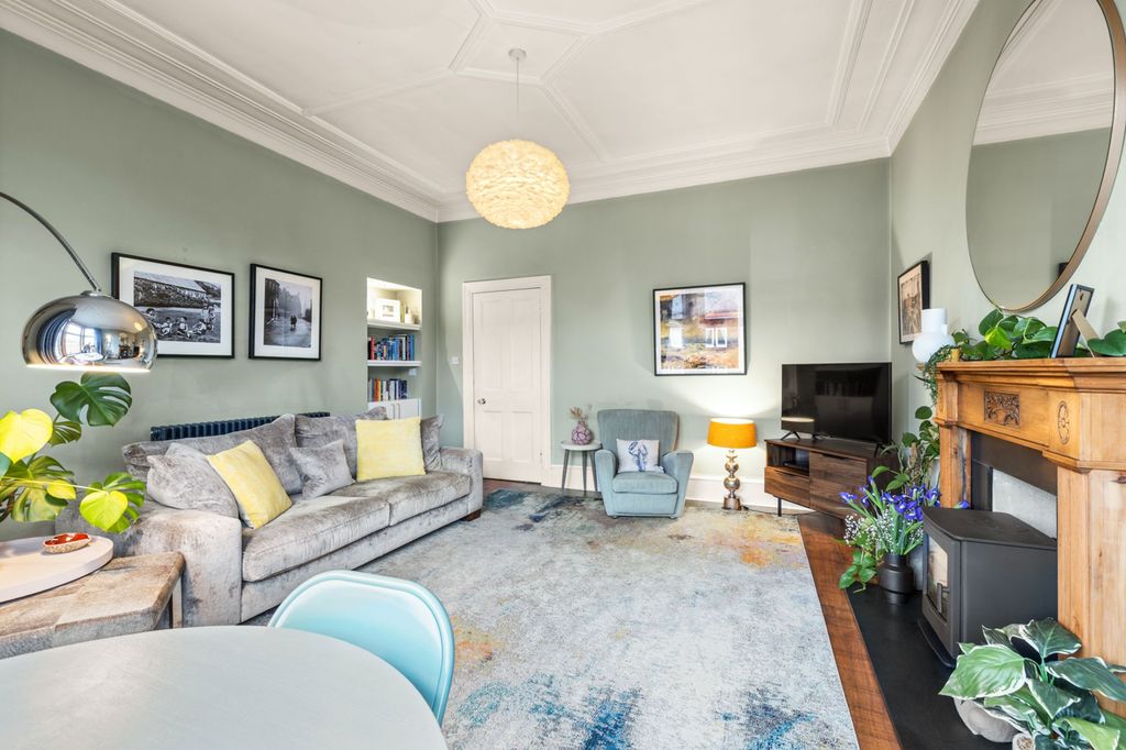 Property photo 3 of 21