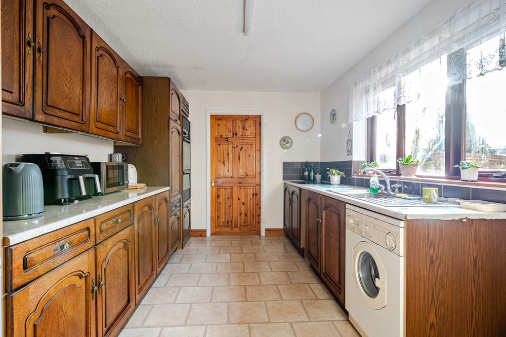 Property photo 1 of 18 Picture No. 39