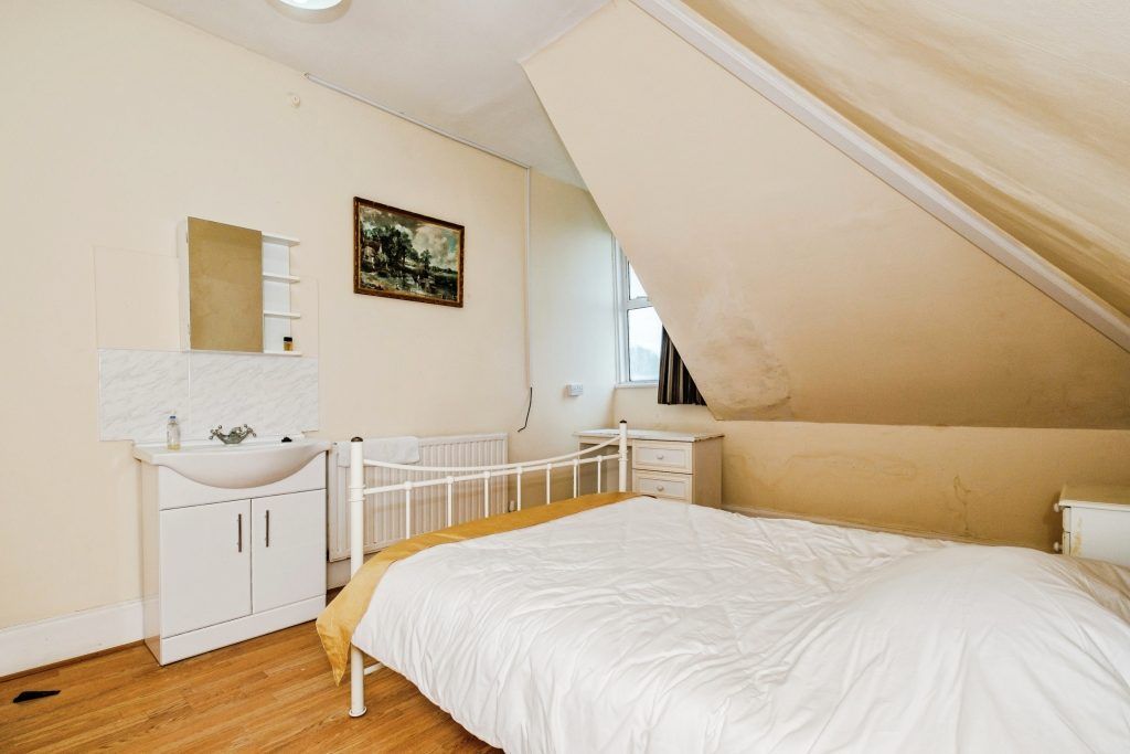 Additional image 49 of 8 bed semi-detached house for saleBeach Road, Littlehampton BN17