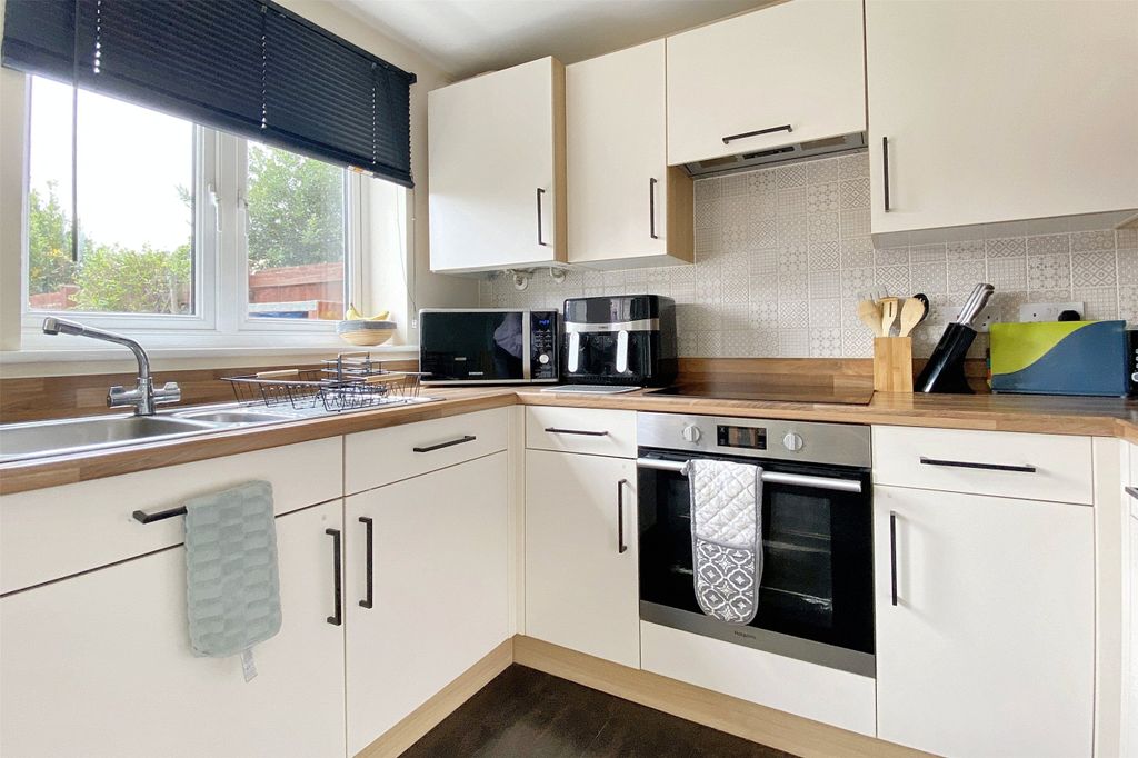 Property photo 2 of 14 Picture No. 03