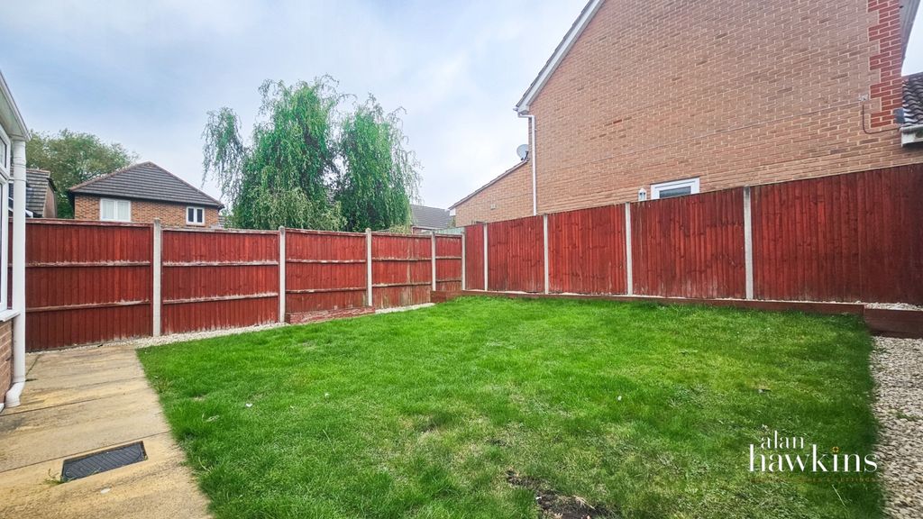 Additional image 11 of 3 bed link detached house to rentLyme Way, Abbey Meads SN25