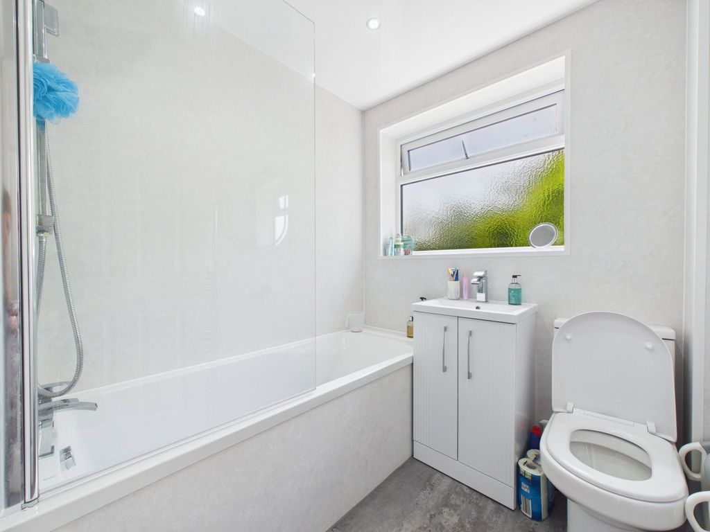 Property photo 3 of 29