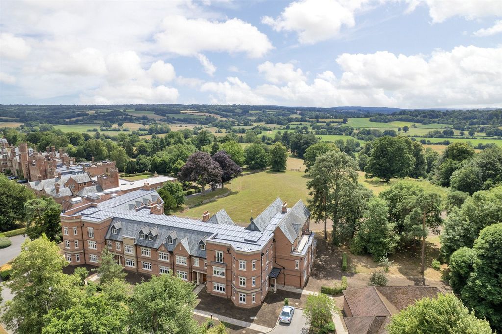 Property photo 1 of 15 Drummond Hall