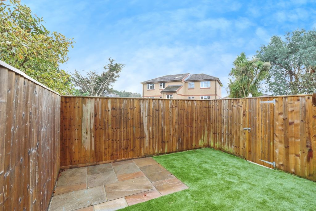 Property photo 1 of 8 Pbox-Img.Jpg