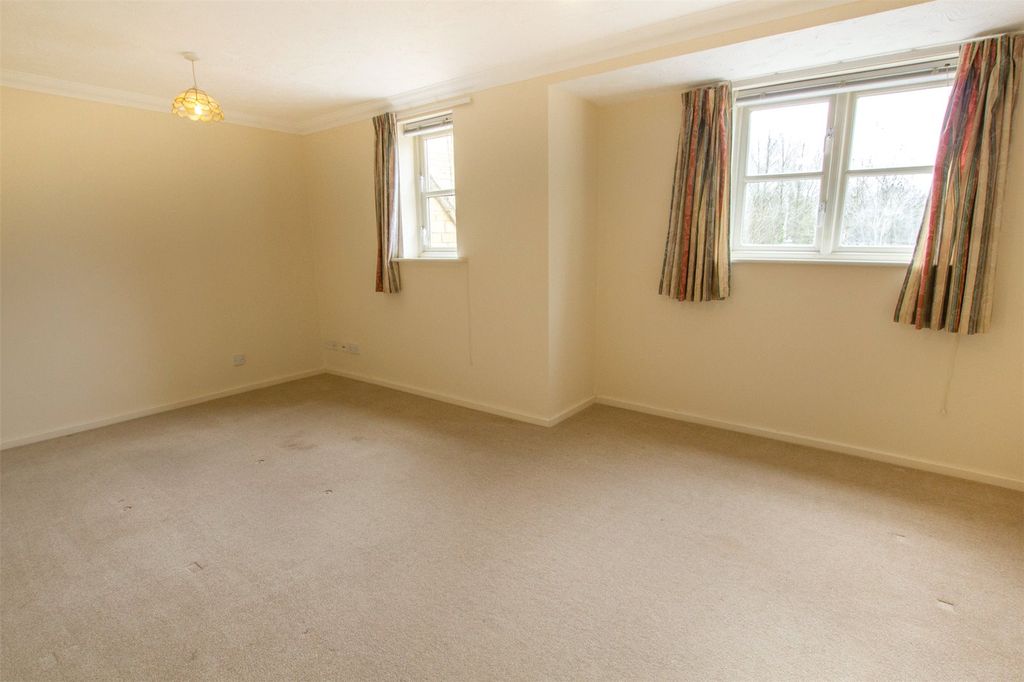 Property photo 3 of 12 Living Room