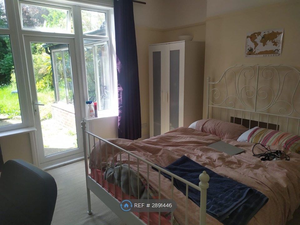 Property photo 3 of 6