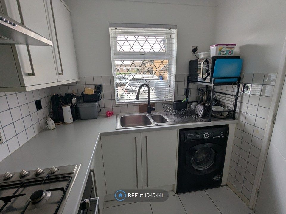 Property photo 2 of 25