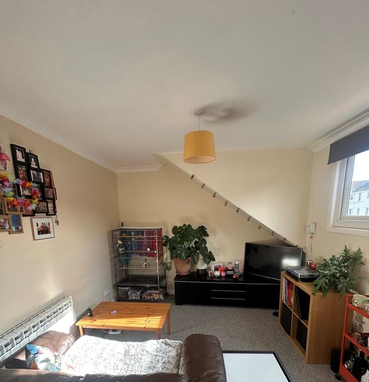 Property photo 2 of 6 Lounge/Diner